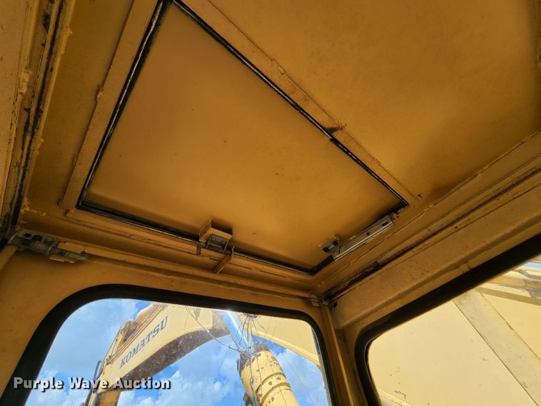 image for item MK9182 1992 Komatsu PC300LC-5  excavator