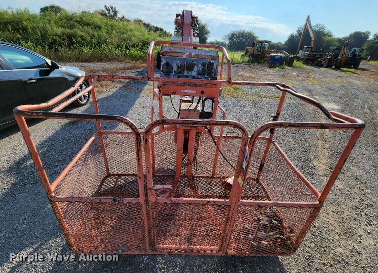 image for item MK9183 2000 JLG 120HX  boom lift