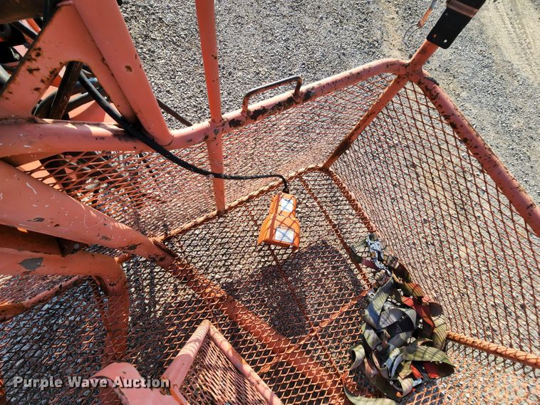 image for item MK9183 2000 JLG 120HX  boom lift