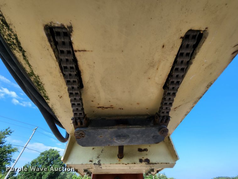 image for item MK9183 2000 JLG 120HX  boom lift