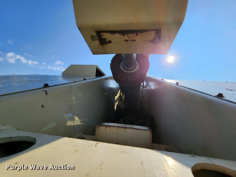 image for item MK9183 2000 JLG 120HX  boom lift