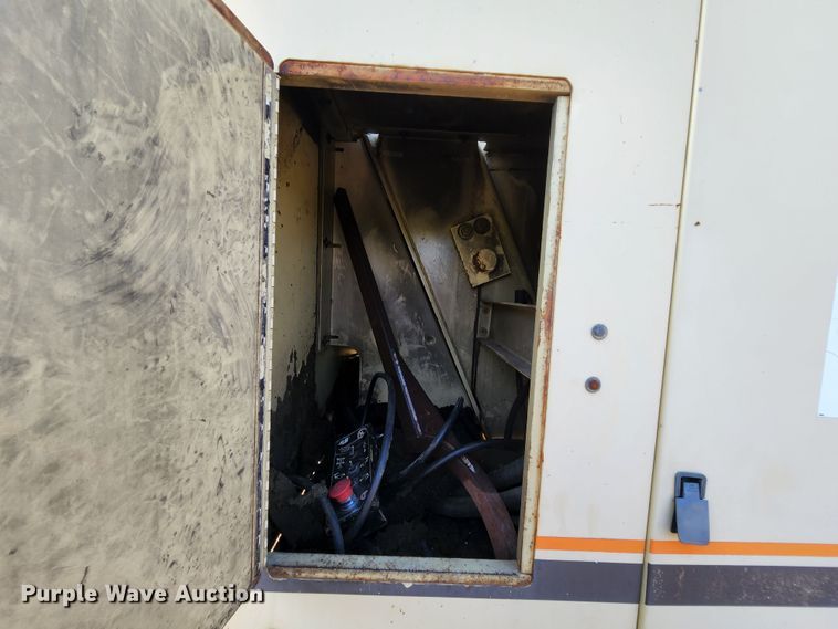 image for item MK9183 2000 JLG 120HX  boom lift