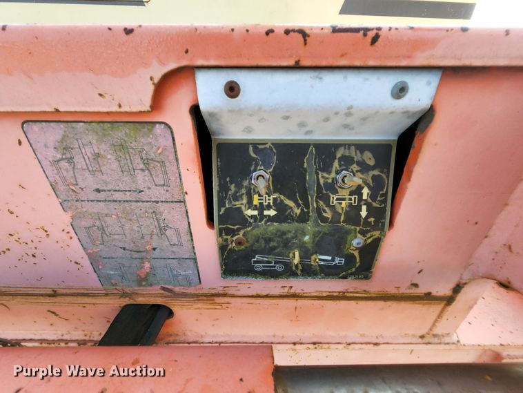 image for item MK9183 2000 JLG 120HX  boom lift