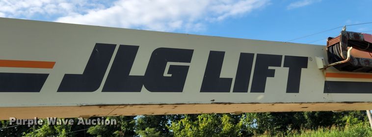 image for item MK9183 2000 JLG 120HX  boom lift