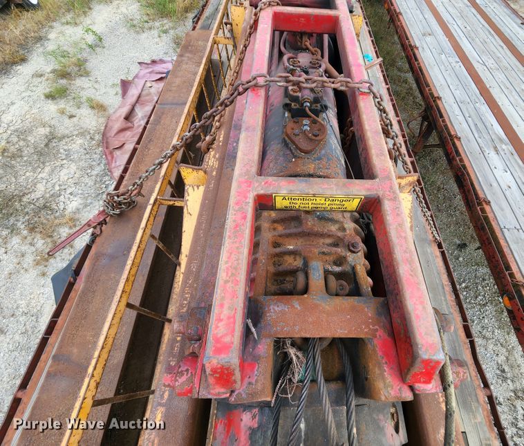 image for item MK9184 Delmag D19-32  pile driver