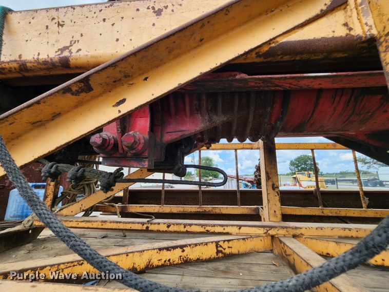 image for item MK9184 Delmag D19-32  pile driver