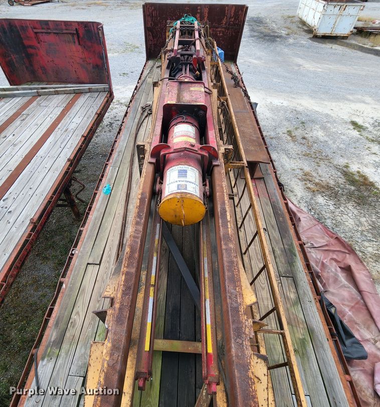 image for item MK9184 Delmag D19-32  pile driver