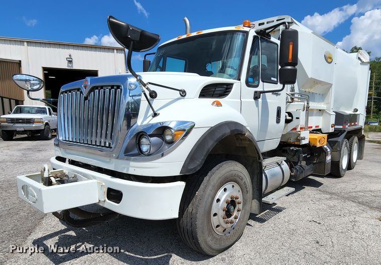 image for item MK9189 2012 International WorkStar 7400  refuse truck