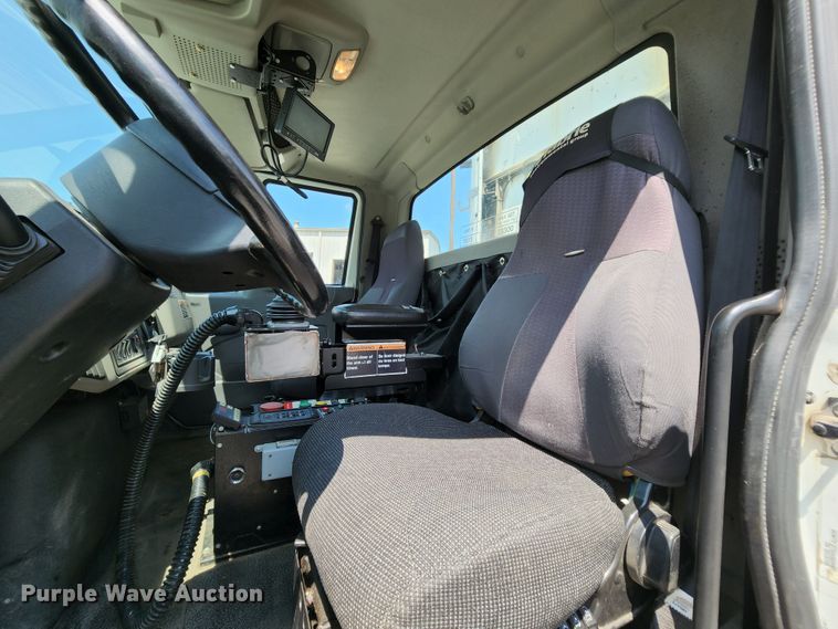 image for item MK9189 2012 International WorkStar 7400  refuse truck