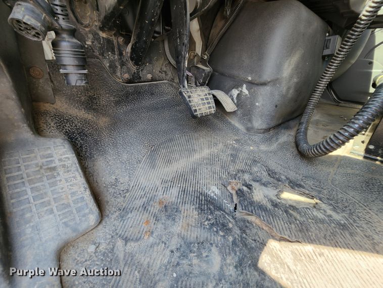 image for item MK9189 2012 International WorkStar 7400  refuse truck