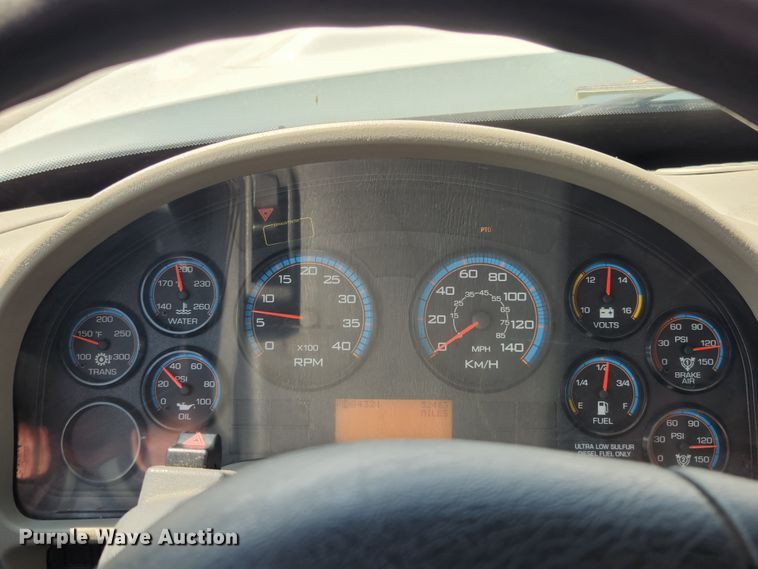 image for item MK9189 2012 International WorkStar 7400  refuse truck