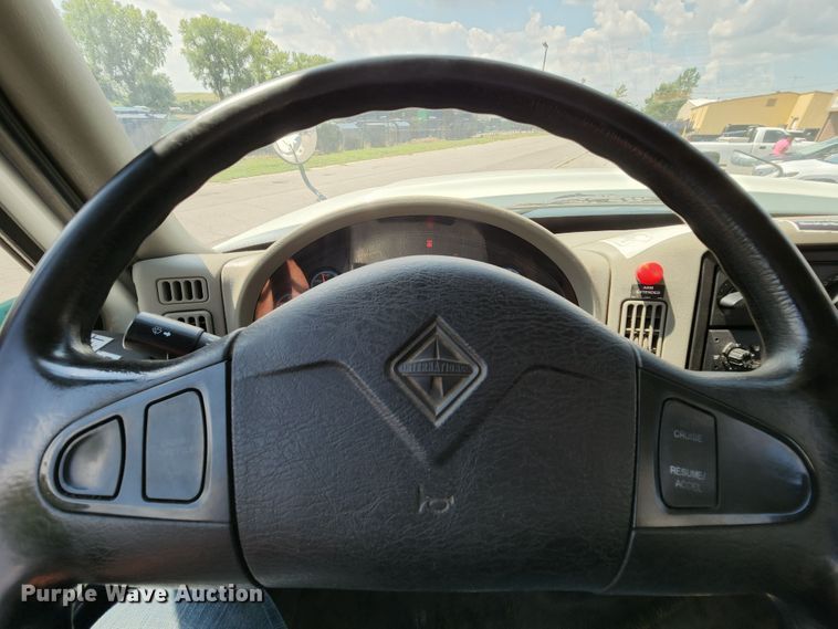 image for item MK9189 2012 International WorkStar 7400  refuse truck