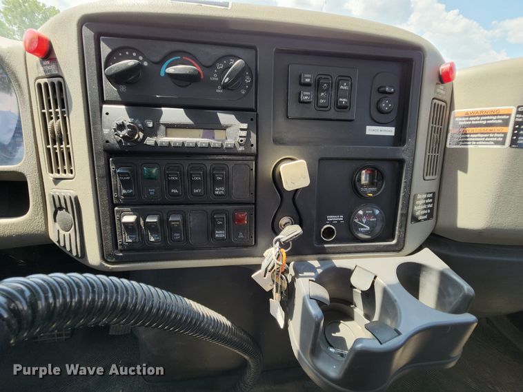 image for item MK9189 2012 International WorkStar 7400  refuse truck