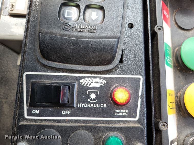 image for item MK9189 2012 International WorkStar 7400  refuse truck