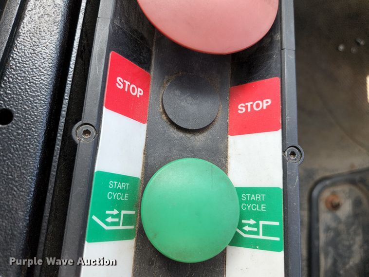 image for item MK9189 2012 International WorkStar 7400  refuse truck