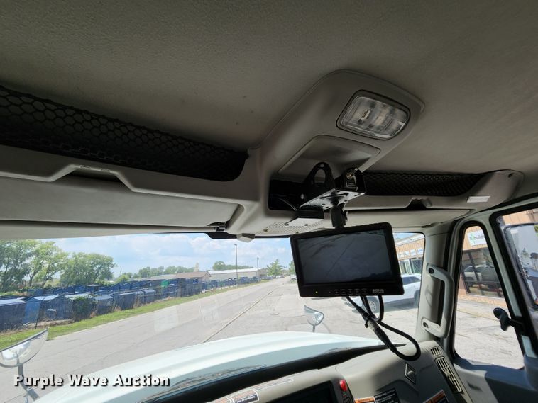 image for item MK9189 2012 International WorkStar 7400  refuse truck