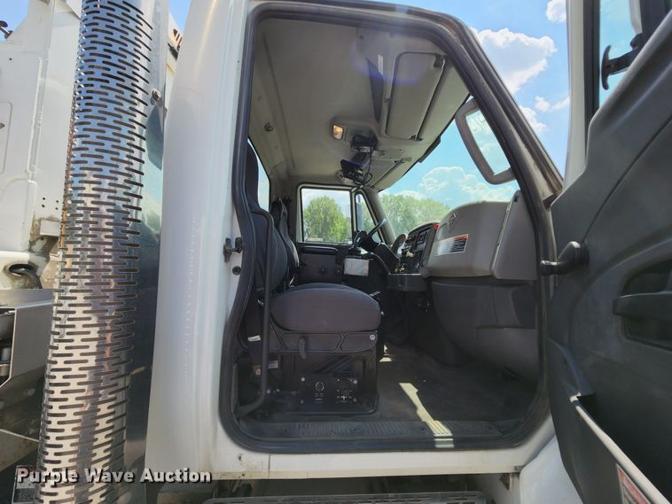 image for item MK9189 2012 International WorkStar 7400  refuse truck