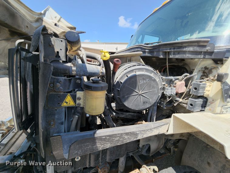 image for item MK9189 2012 International WorkStar 7400  refuse truck