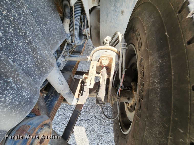 image for item MK9189 2012 International WorkStar 7400  refuse truck