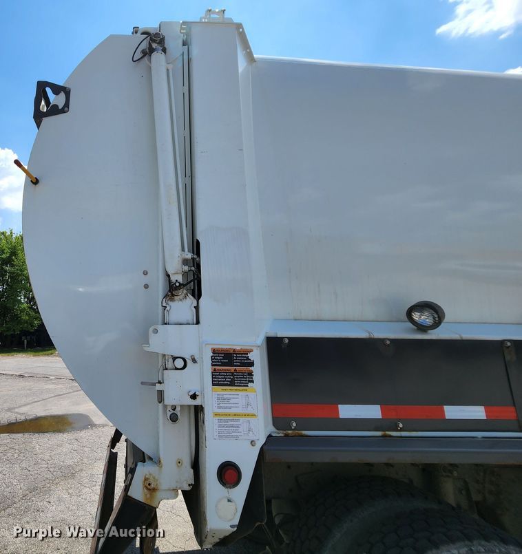 image for item MK9189 2012 International WorkStar 7400  refuse truck
