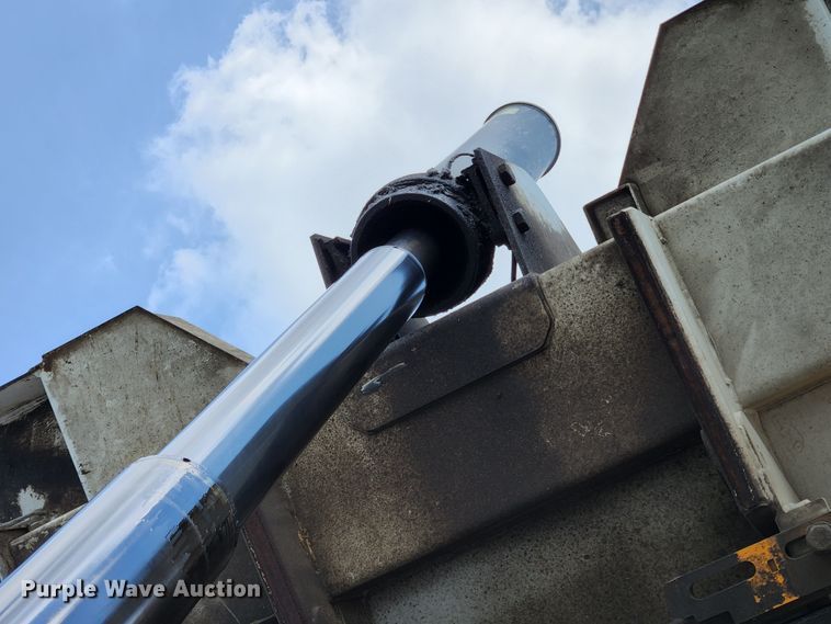 image for item MK9189 2012 International WorkStar 7400  refuse truck