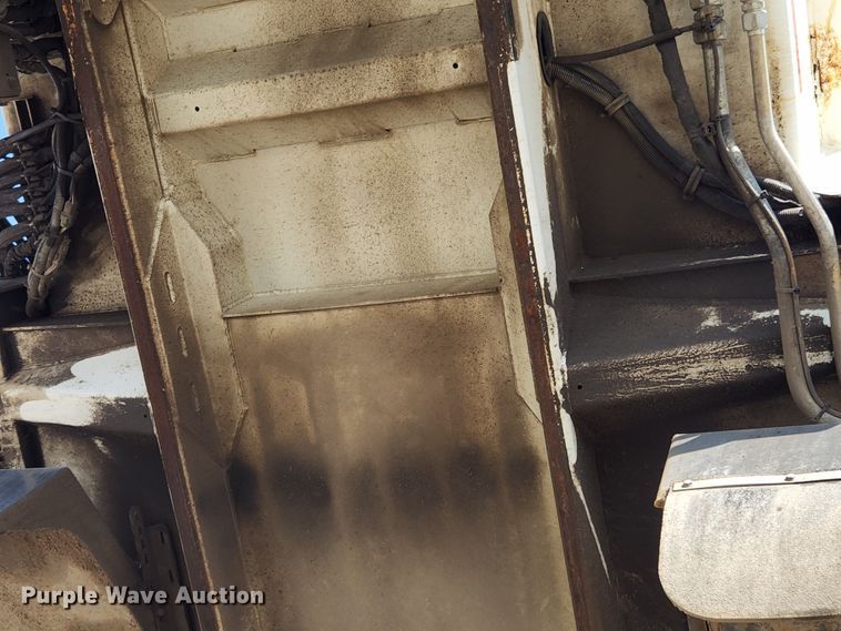 image for item MK9189 2012 International WorkStar 7400  refuse truck