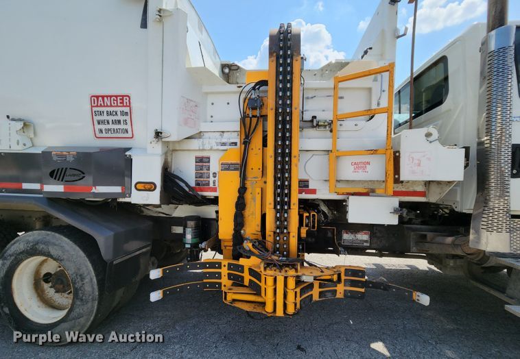 image for item MK9189 2012 International WorkStar 7400  refuse truck