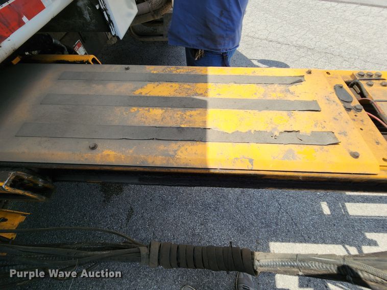 image for item MK9189 2012 International WorkStar 7400  refuse truck