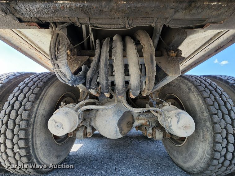 image for item MK9189 2012 International WorkStar 7400  refuse truck