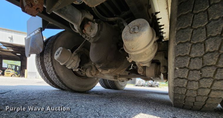 image for item MK9189 2012 International WorkStar 7400  refuse truck