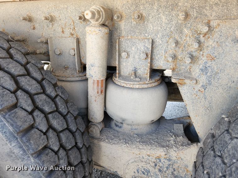 image for item MK9189 2012 International WorkStar 7400  refuse truck