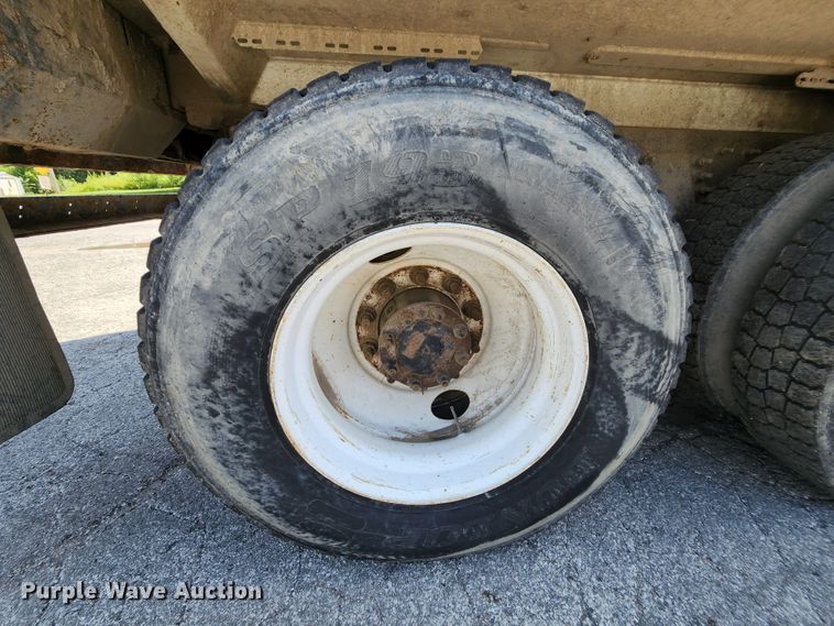 image for item MK9189 2012 International WorkStar 7400  refuse truck