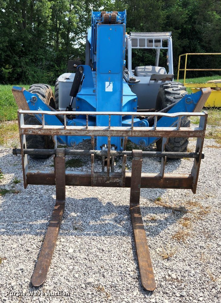 image for item MK9222 2012 Genie GTH1056  telehandler