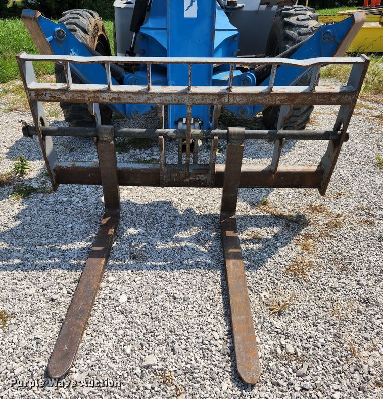 image for item MK9222 2012 Genie GTH1056  telehandler