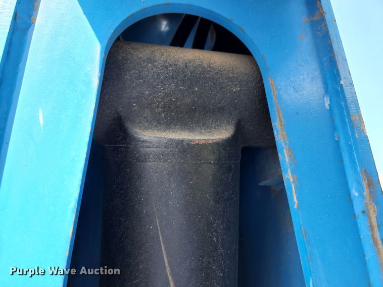 image for item MK9222 2012 Genie GTH1056  telehandler