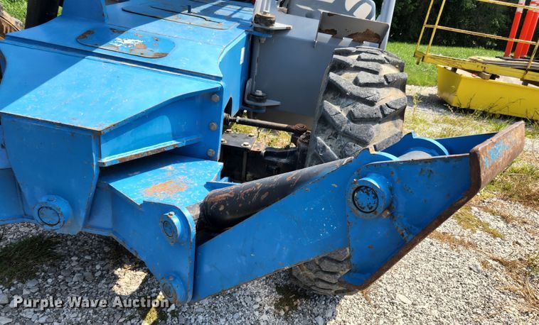 image for item MK9222 2012 Genie GTH1056  telehandler