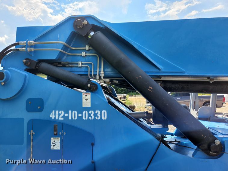 image for item MK9222 2012 Genie GTH1056  telehandler