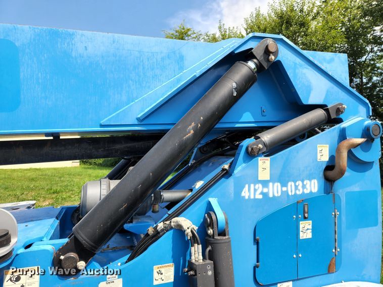 image for item MK9222 2012 Genie GTH1056  telehandler