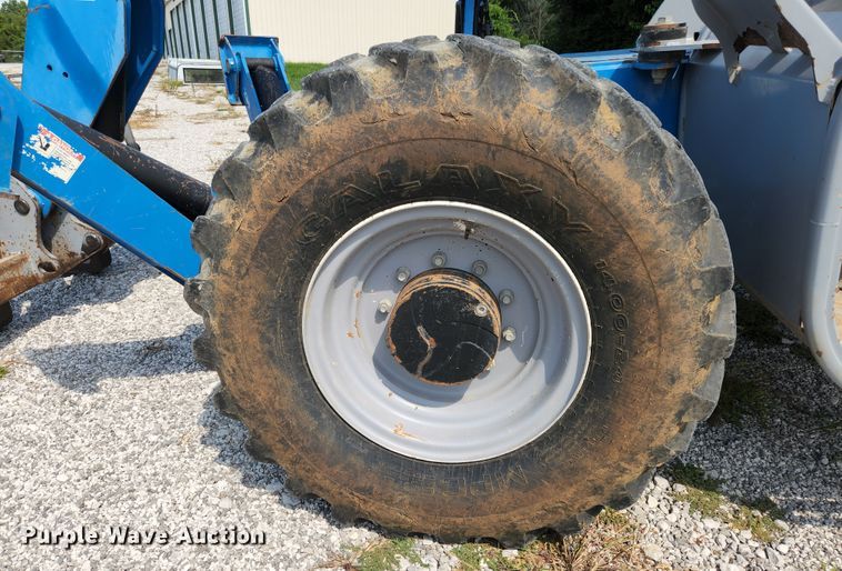 image for item MK9222 2012 Genie GTH1056  telehandler