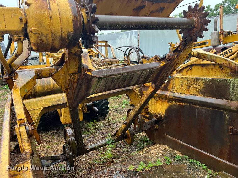 image for item MR9788 1978 Caterpillar 613B  elevating scraper