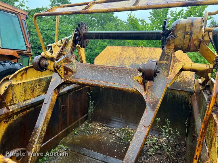 image for item MR9788 1978 Caterpillar 613B  elevating scraper