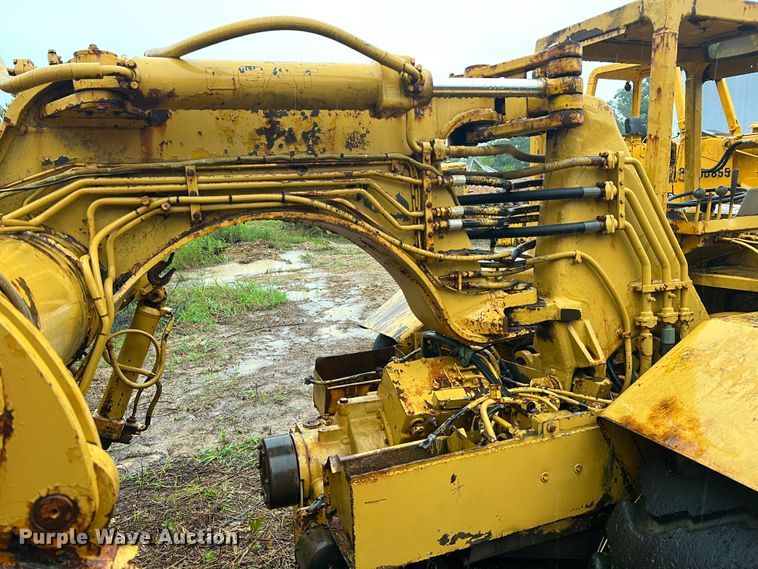 image for item MR9788 1978 Caterpillar 613B  elevating scraper