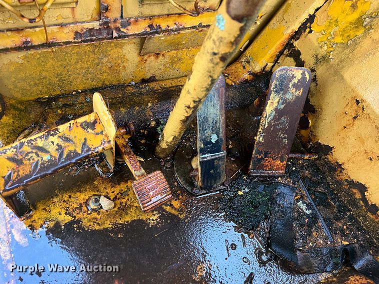 image for item MR9788 1978 Caterpillar 613B  elevating scraper