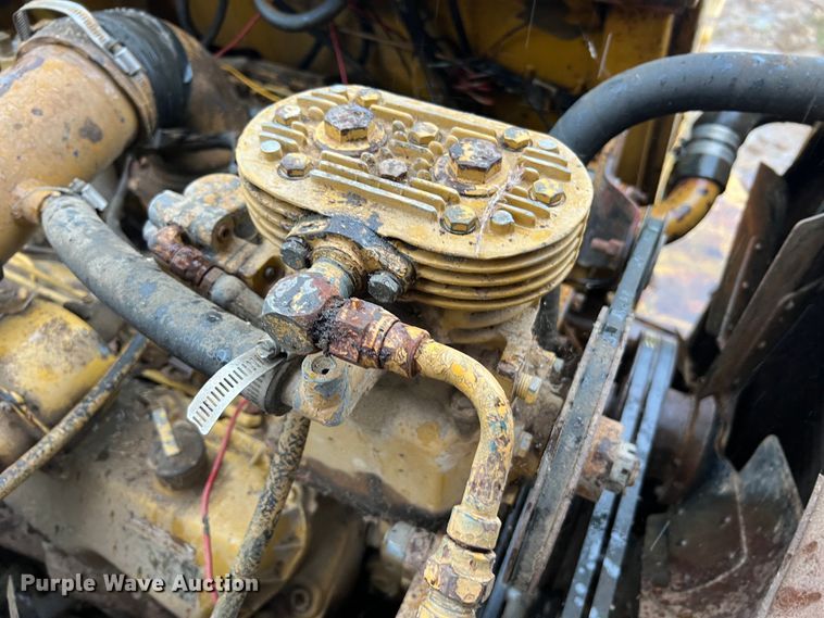 image for item MR9788 1978 Caterpillar 613B  elevating scraper