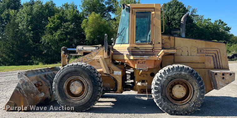 image for item MR9793 1994 Case 621B  wheel loader