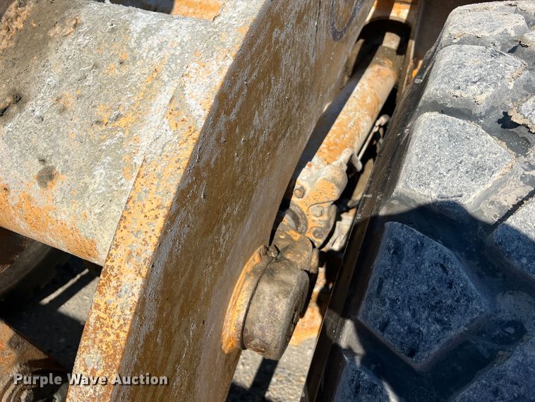 image for item MR9793 1994 Case 621B  wheel loader