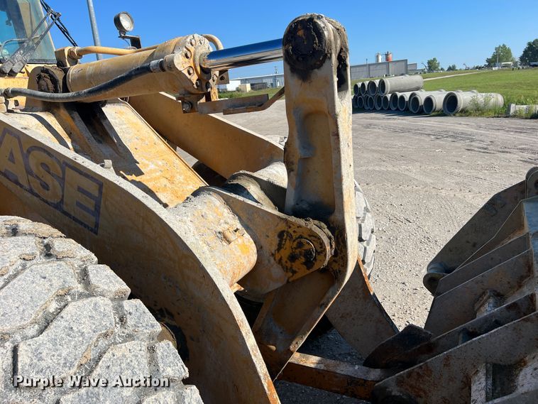 image for item MR9793 1994 Case 621B  wheel loader