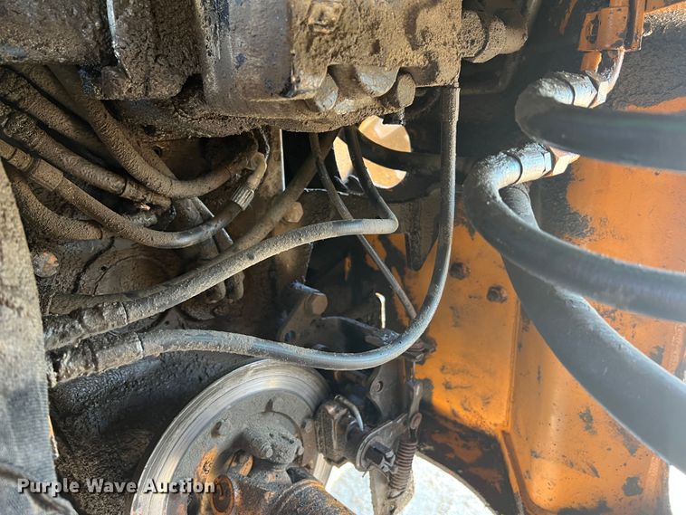 image for item MR9793 1994 Case 621B  wheel loader