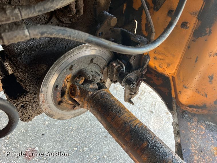 image for item MR9793 1994 Case 621B  wheel loader