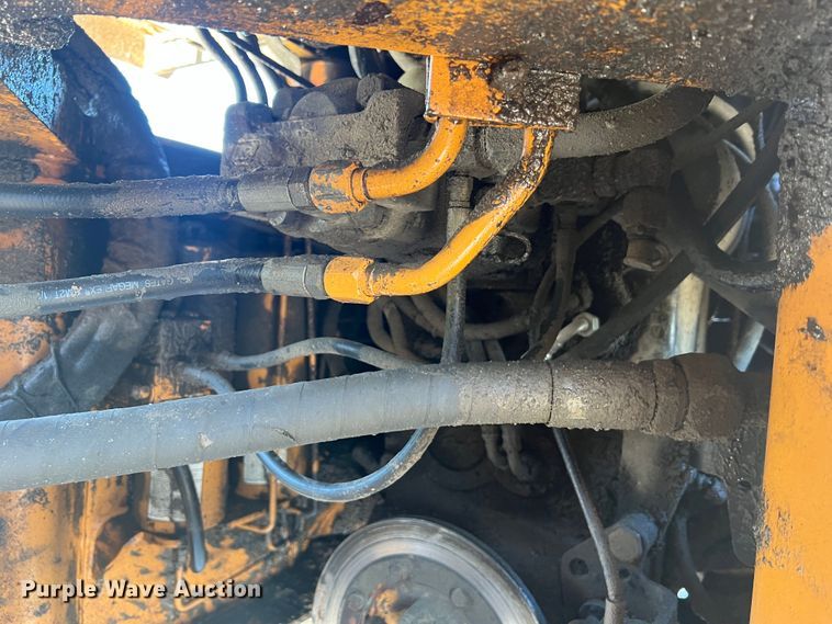 image for item MR9793 1994 Case 621B  wheel loader